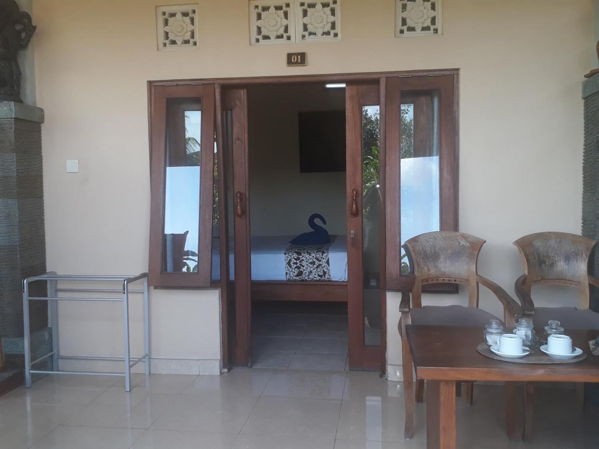 Adi House Homestay Ubud Quarto foto